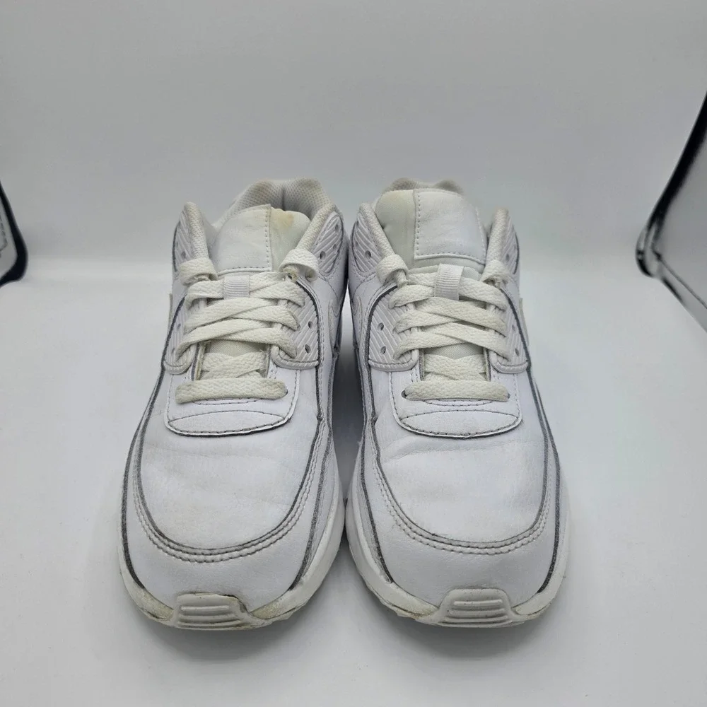 Nike Air Max 90 White Metallic Silver HF6358-102 Kids 4Y Womens 5.5 Sneaker